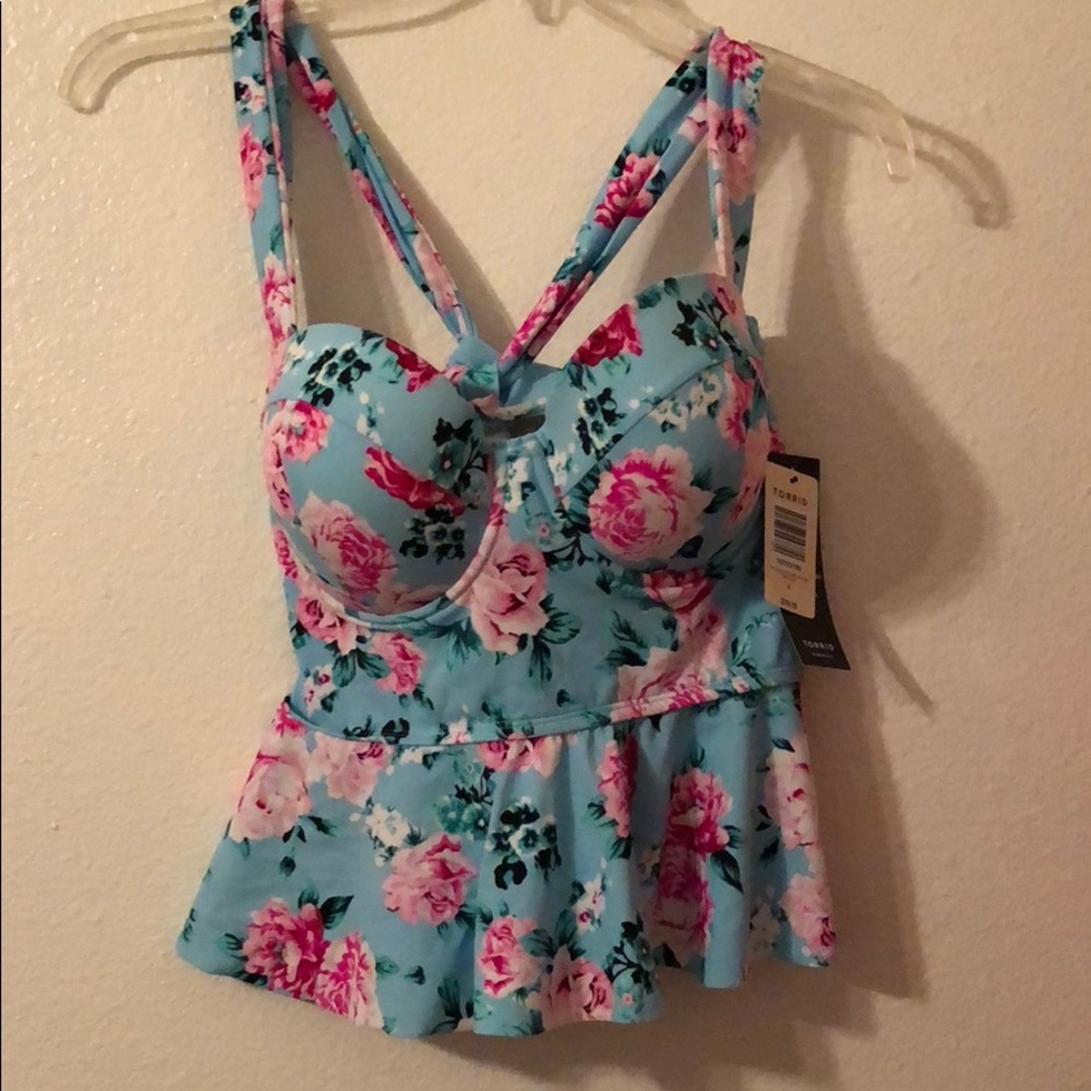 Torrid swimsuit Top